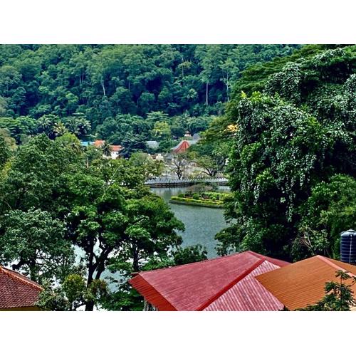 Sesatha lake Kandy