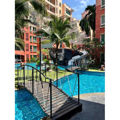 Seven Seas Jomtien 4 floor pool view