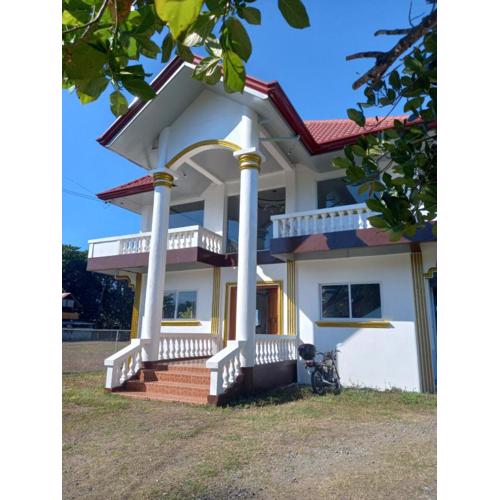 Seven Waves Beachfront Residence