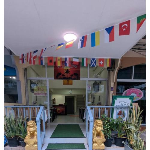 Shady Palms Guest House Cha Am Beach