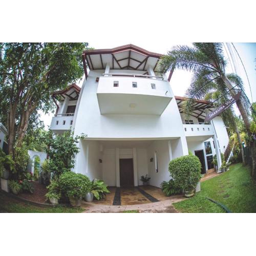 Shakuna Villa