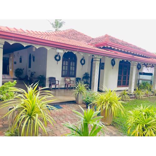 Shalomi's villa & Happy Home