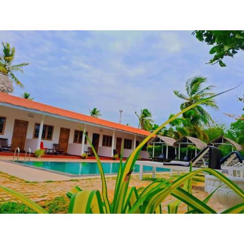 Shan Guest and Restaurant Nilaveli