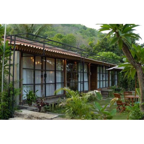 Shanti Life Wooden House