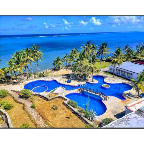 Shanzu Oceanfront Apartments, La Mera