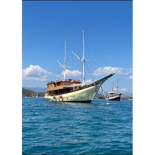 Share trip komodo 3Days 2Nigh Friday-Sunday