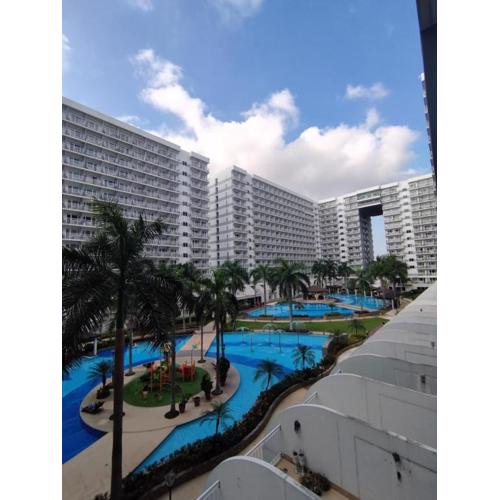 SHELL Daniel & Trisha