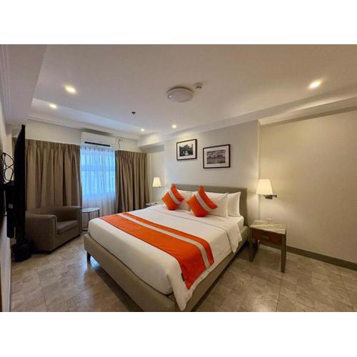 Sheryll Escapes - La Grande 11th floor, Phase 2, luxury 1BR balcony