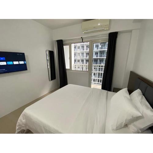 Shore - Spacious Room with Balcony - 52D