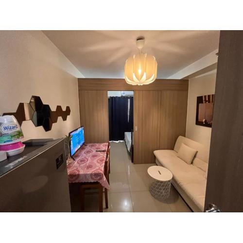 Shore 2 Beds with Balcony&fast Wifi TV 4 Pax MOA complex 834