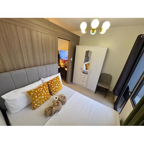 Shore 2 Residences RM 18108 Pool View by Prime Stay MOA