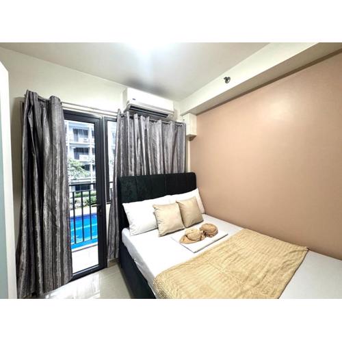 Shore 2 Residences Room 360 POOL VIEW by Prime Stay MOA