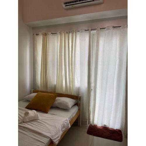 Shore Residence Direct Pool Access MOA Complex