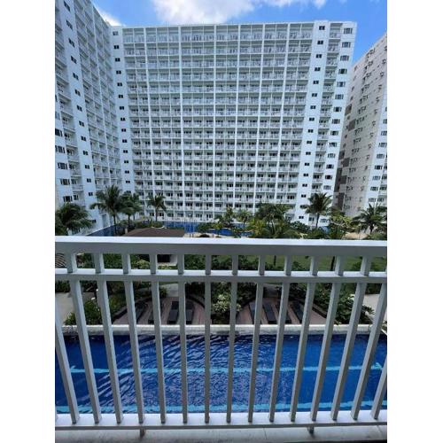 Shore Residences - Minimalist Unit with Pool View