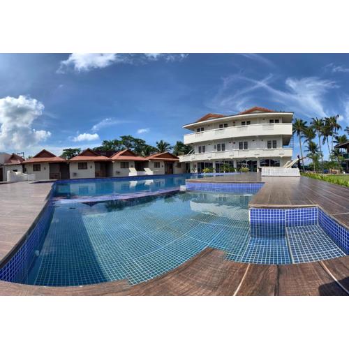 Shoreland Beach Resort by Cocotel