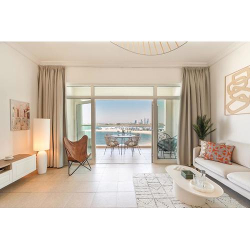 SHORELINE Private Beach 2 Bedroom Apartment with panoramic Sea View and Pool Palm Jumeirah