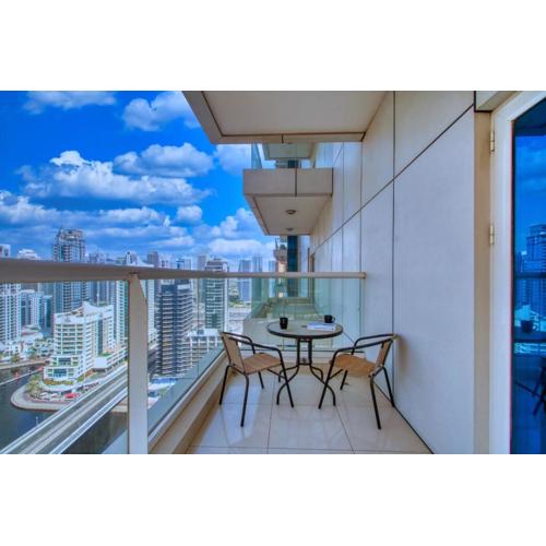 ShoresInn - Elegant 2BR with Dubai Marina View