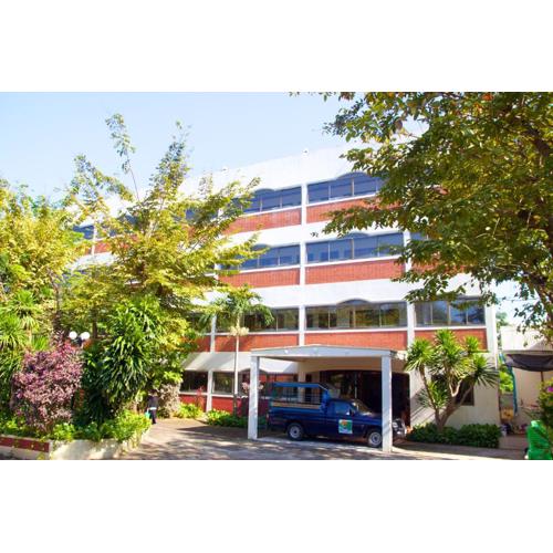 Sichang Shine Khao Resort