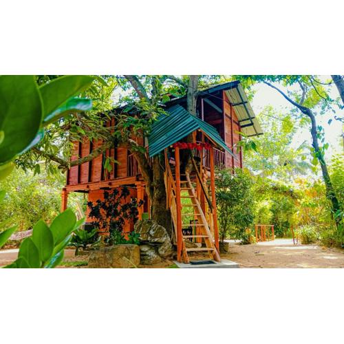 Sigiri Sky Home & TreeHouse
