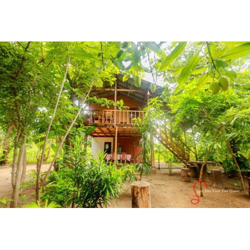Sigiriya Free View Tree House & Villa
