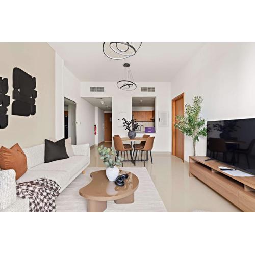 Silkhaus 1BDR Near Reem Park at Julphar Tower