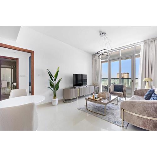 Silkhaus Big Layout unit Near Reem Mall