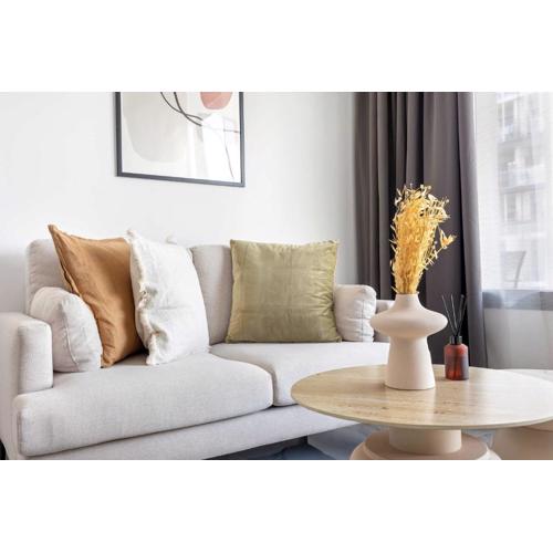 Silkhaus Chic 1BDR in Oasis Tower in Masdar City