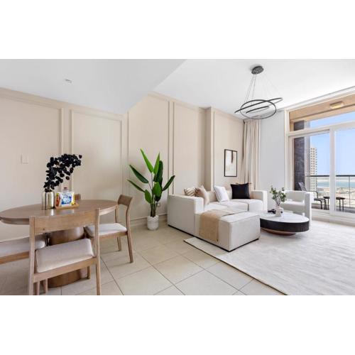 Silkhaus Chic 1BDR near Canal at Al Reem Island