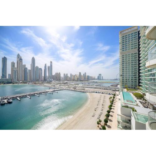 Silkhaus Full Marina View 2BDR in Unique New Tower