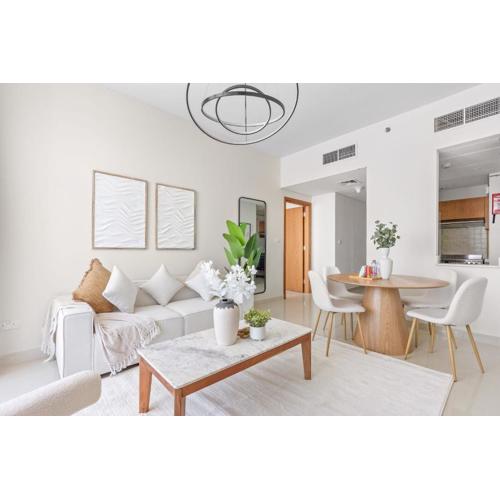 Silkhaus Modern 2 BDR Near Reem Mall