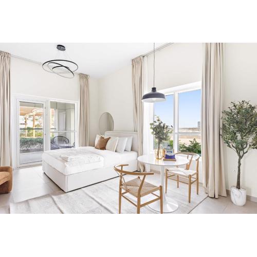 Silkhaus Sea View studio | Marina Rise Tower