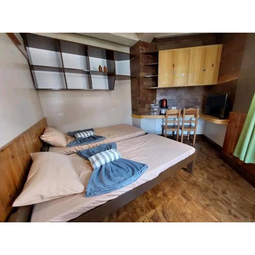 Simple Room in a Transient House