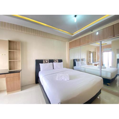 Simply 3BR Apartment at Gateway Ahmad Yani Cicadas By Travelio