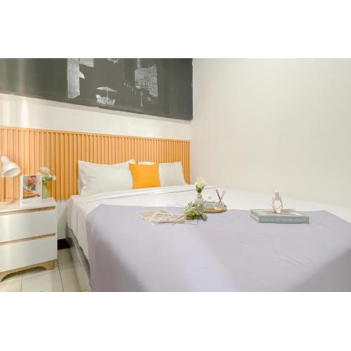 Simply Look 1BR at Boutique Kemayoran Apartment By Travelio