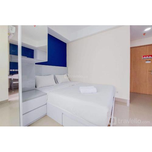 Simply Look and Warm Studio Apartment at B Residence By Travelio