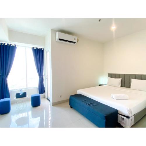 Simply Look Studio at Grand Kamala Lagoon Apartment By Travelio