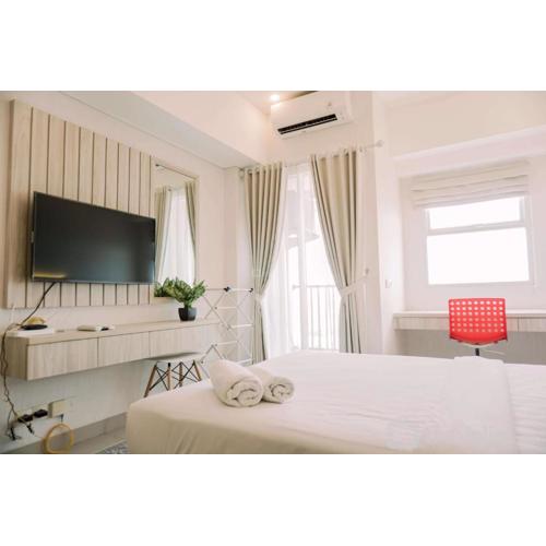 Simply Look Studio at Parkland Avenue Apartment By Travelio