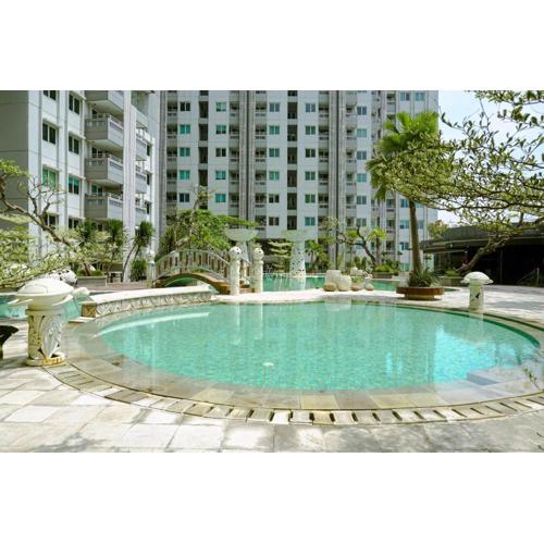 Simply Modern 1BR at Sky Terrace Apartment By Travelio