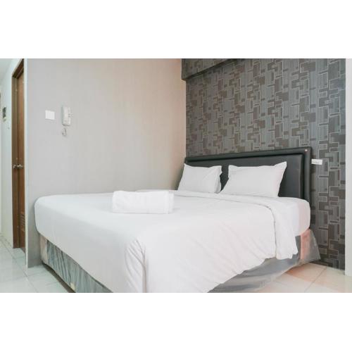 Simply Modern Studio Apartment at Centro City Residence By Travelio