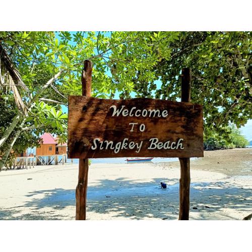 Sing Key Beach
