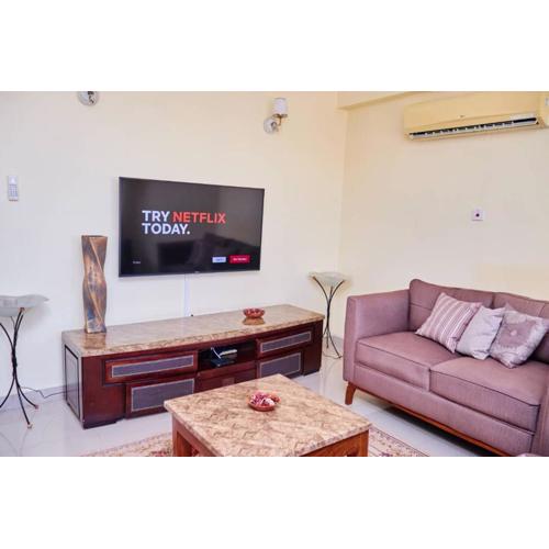 Sir edwards 3 bedrooms duplex apartment in upanga