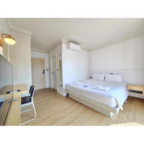 Sira Boutique, Patong