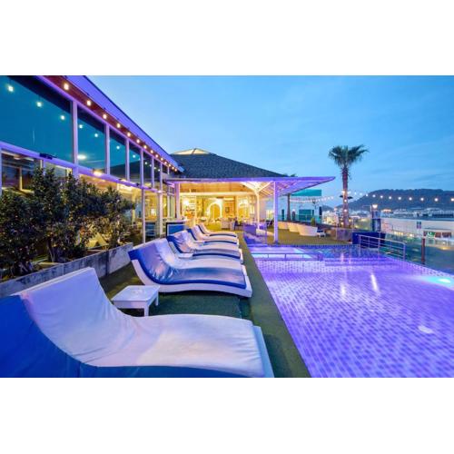 Sira Grande Hotel & Spa, Patong