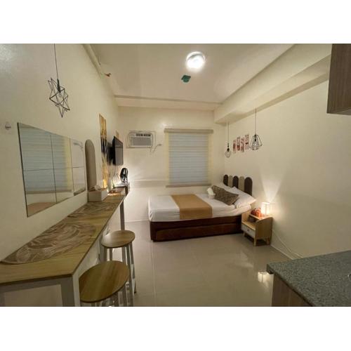 Sky Condotel Staycation