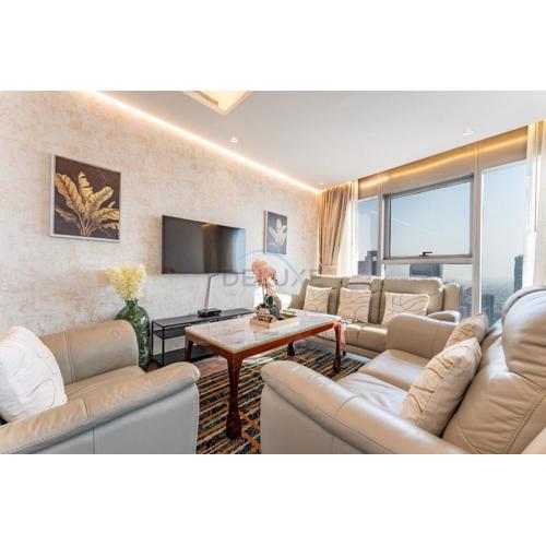 Sky-High 2BR with Iconic Burj Khalifa Views, Near Dubai Mall, Walking Distance to Metro, Paramount Tower Hotel and Residences, Business Bay by Deluxe Holiday Homes