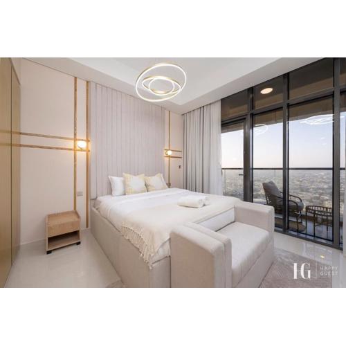 Sky-High Aykon City Studio