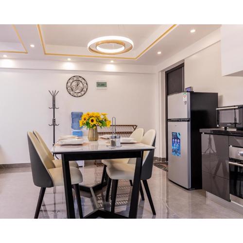 Sky High Luxe - Elegant 2BR Apartment with City Views