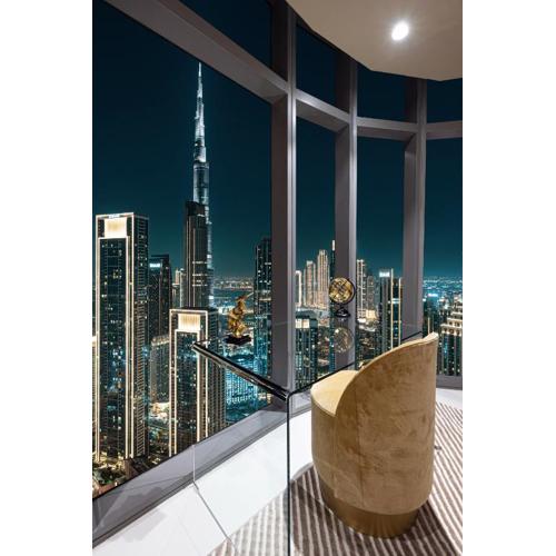 Sky Palace with Burj Views & Downtown's Top Rooftop Pool, 3Br Apartment in Paramount Hotel Midtown