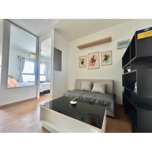 Sky View at The Parkland Ngamwongwan-Khae Rai by Orn