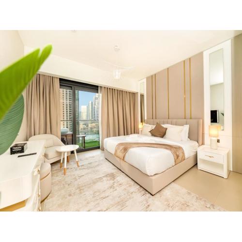 Skyline 2 Bedroom Apartment I Burj Khalifa & Fountain Views I Free Gym, Pool, Parking, Wi-Fi and PS5